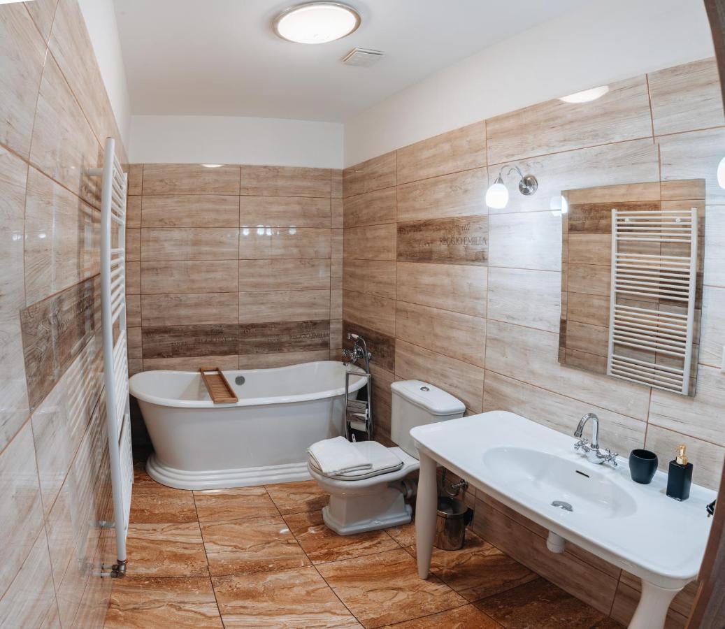 Kastely Grof Zichy Hotel Haniska Luaran gambar
