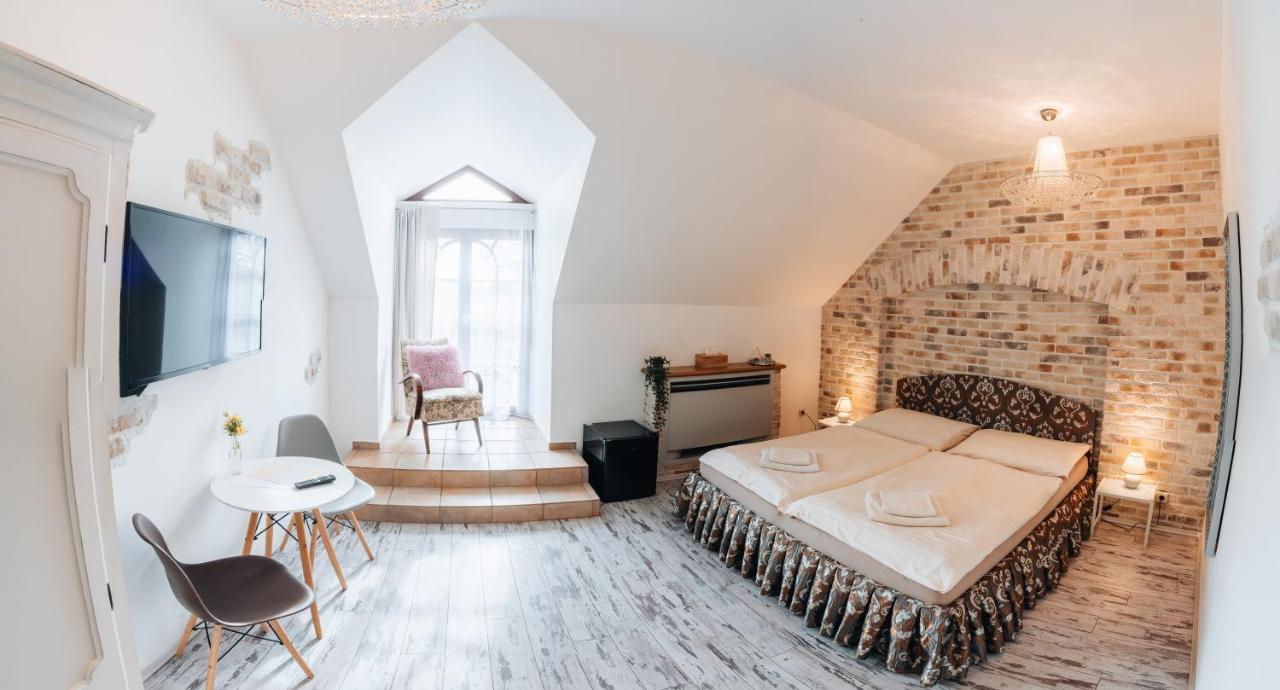 Kastely Grof Zichy Hotel Haniska Luaran gambar