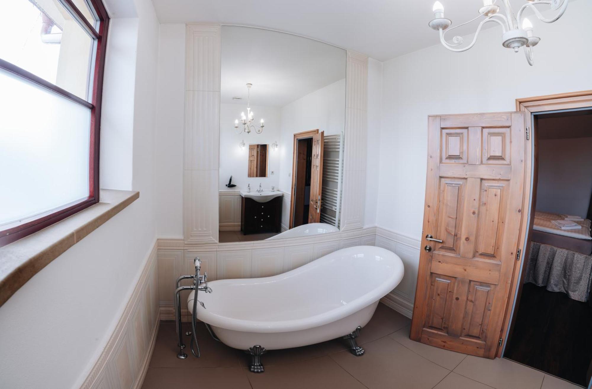 Kastely Grof Zichy Hotel Haniska Luaran gambar